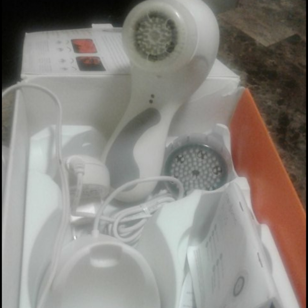 Beauty  facial cleansing tool
